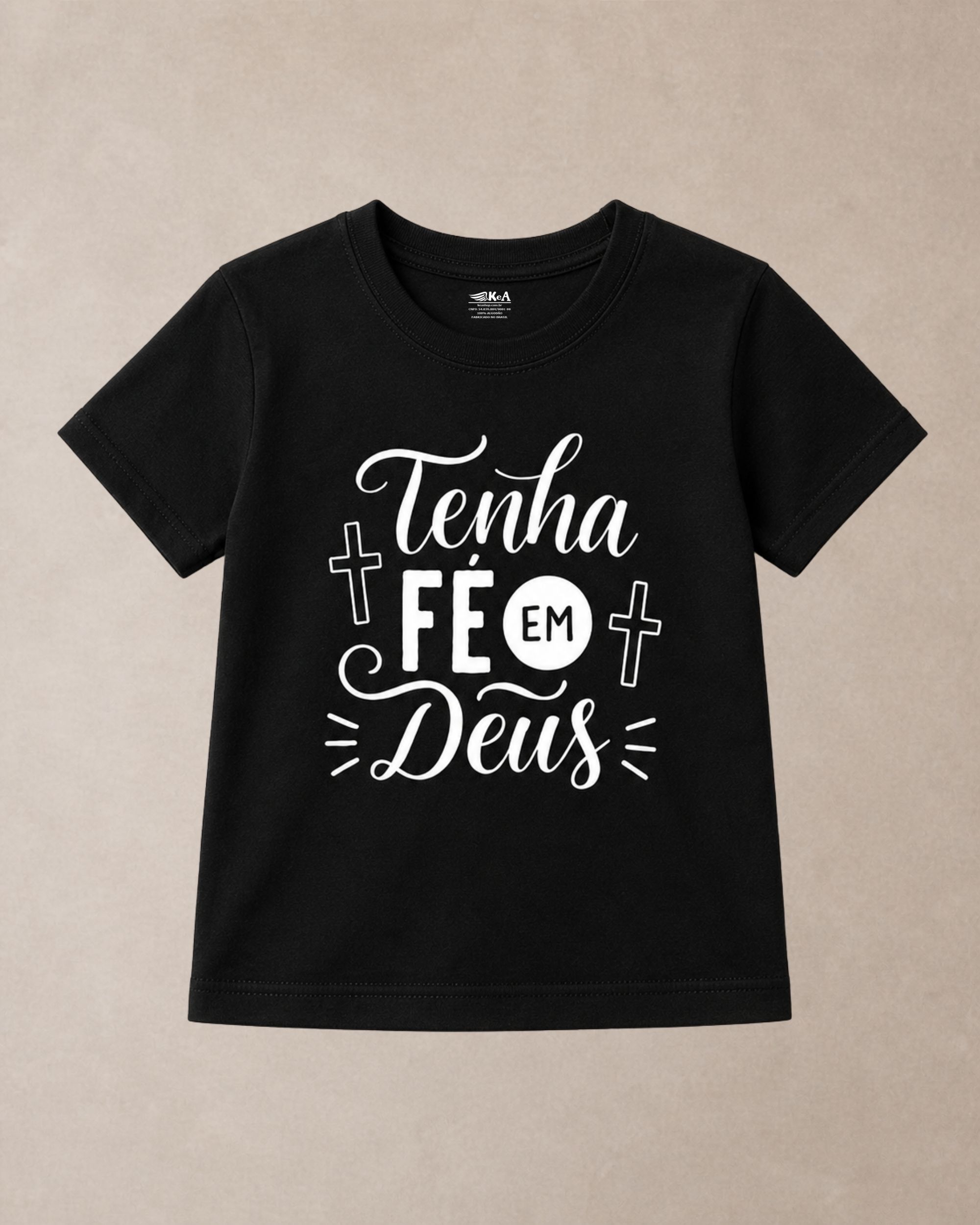 Camiseta Infantil Cristã Tenha Fé em Deus Preta | KeA Shop Camiseta Infantil Cristã Tenha Fé em Deus preta 100% algodão da KeA Shop.